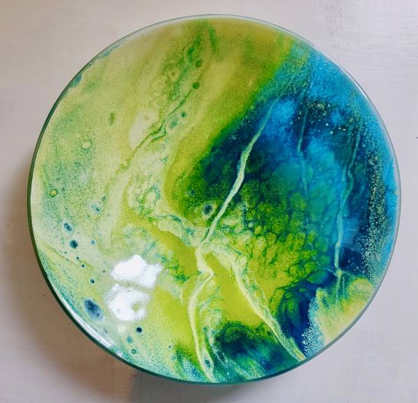 - a , glass Sculpture by Gregg Anston-Race, measuring 23 x 23 cm (H x W) £58